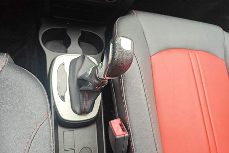 Used Haval H1 2016 Red-Label 1.5L AMT Luxury Model