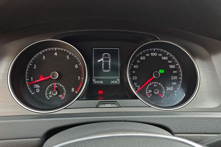 Used Volkswagen Golf 2015 1.4TSI Automatic Comfort Model Instrument Cluster