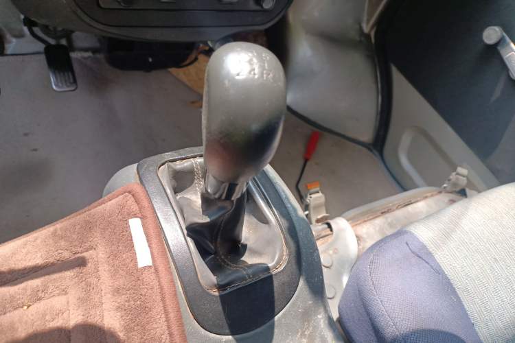 Used Wuling Zhiguang 2010 1.0L Liye Edition Gear Lever