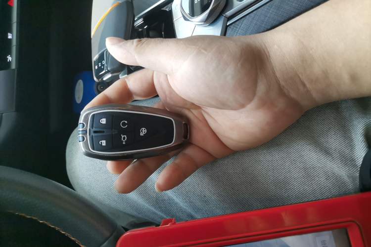 Used CHANGAN UNI-V 2022 1.5T Smart Navigation Version