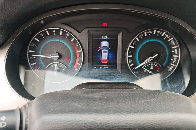 Used Haval H2 2016 Red-Label 1.5T Manual Two-Wheel Drive Luxury Model