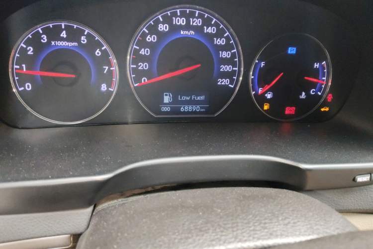 Used Hyundai Santa Fe Classic 2012 2.4 Luxury Edition 7-Seater Four-Wheel Drive