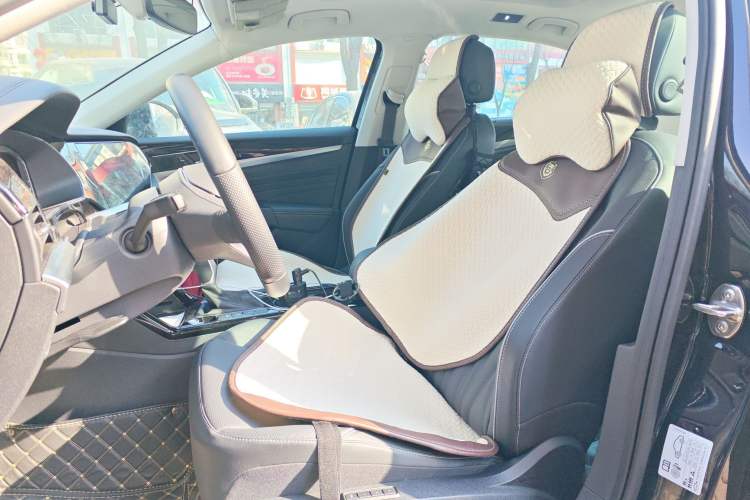 Used Volkswagen Passat 2023 Revised 380TSI Luxury Edition Left Front Seat