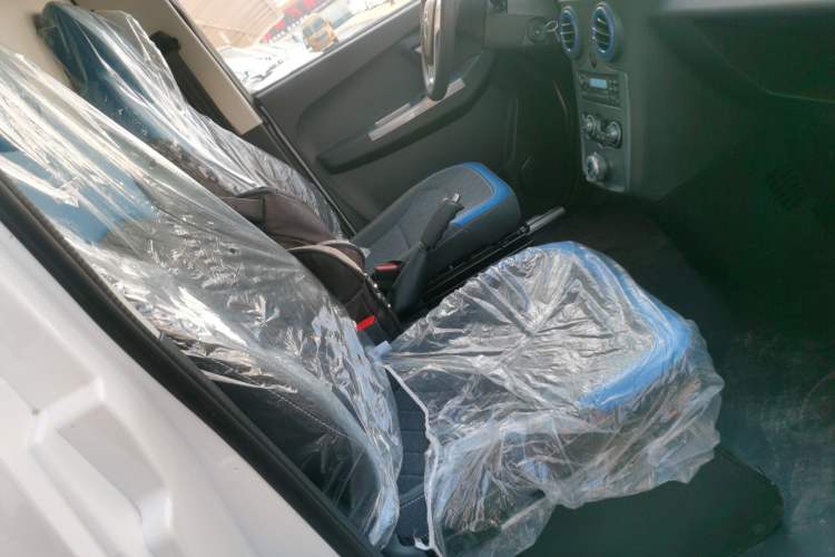 Used Foton Intelligent Blue Elf E7 2024 All-Electric Van Flat Roof 2 Seats CATL 46.36 kWh
