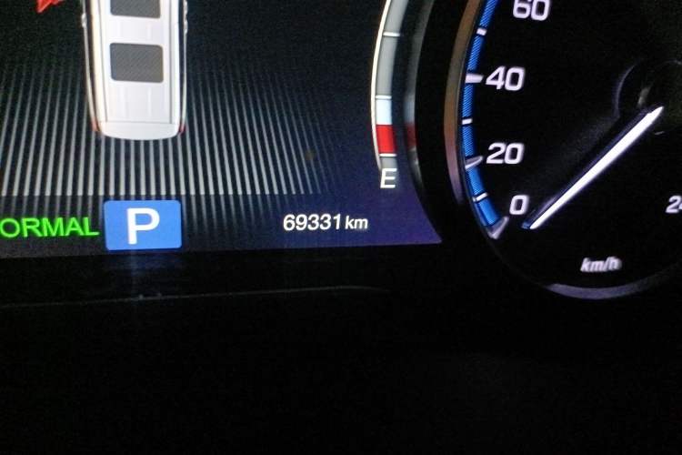 Used GAC Trumpchi M8 2018 320T Luxury Edition Odometer Close Up