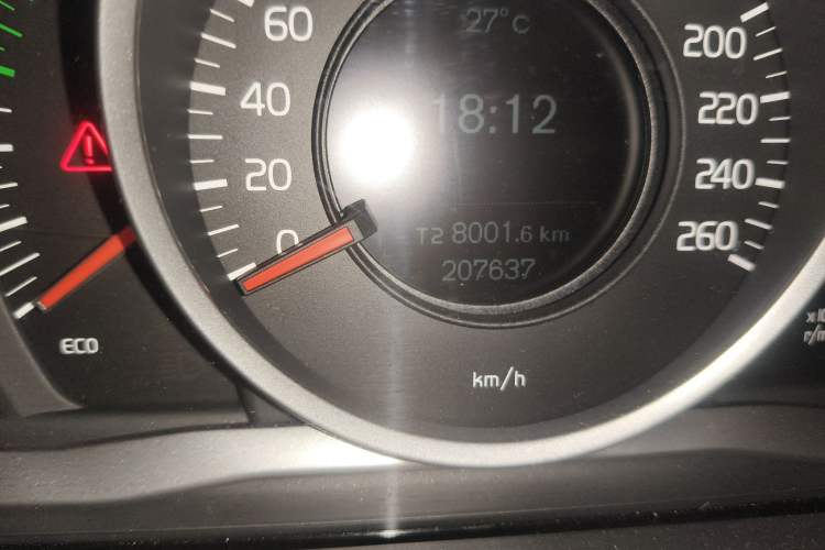 Used Volvo S60 2017 S60L T3 Smart Upgrade Edition Odometer Close Up