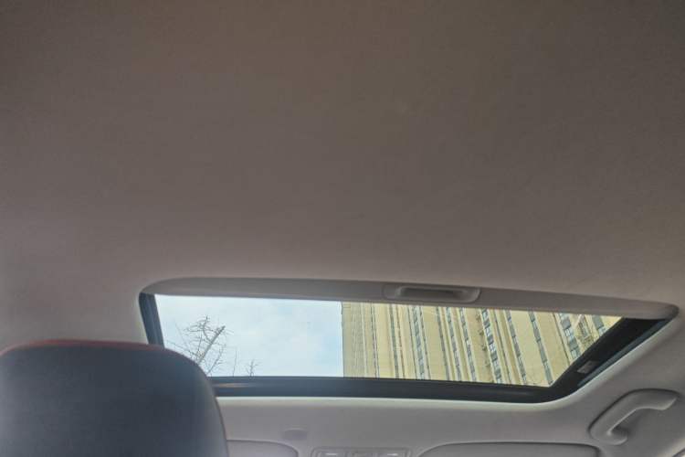 Used Kia KX Cross 2017 1.4L AT GLS