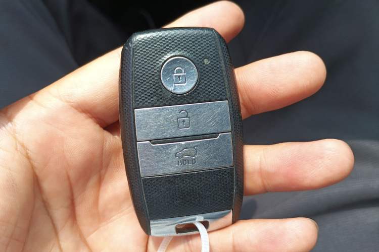 Used Kia KX3 2017 1.6L Automatic Aoya Version Vehicle Key