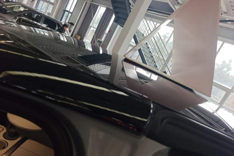 Used Li Auto MEGA 2025 Home Family Special Edition