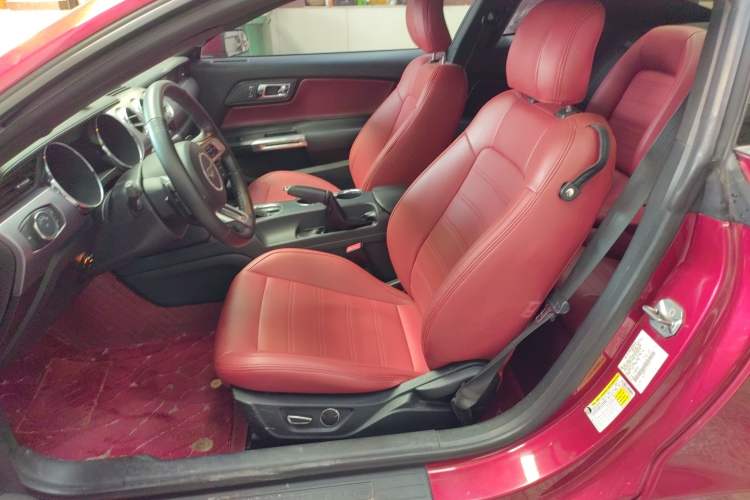 Used Ford Mustang 2015 2.3T Automatic U.S.-Spec Version