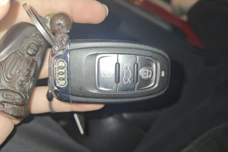 Used Audi A4L 2011 2.0 TFSI Comfort Model