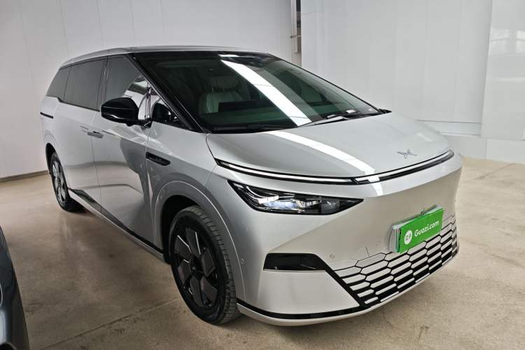 Used XPeng X9 2024 702 Ultra-Long Range Pro