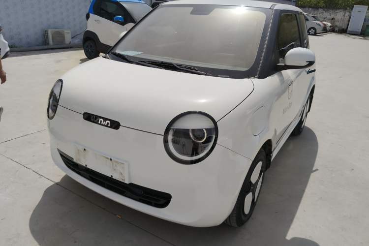 Used CHANGAN NEVO Lumin 2023 301km Honey Dew Edition