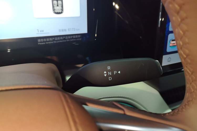 Used BYD Xia 2025 DM-i 1.5T 180km Beyond Edition
