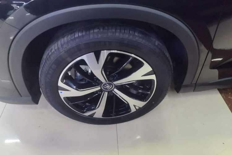 Used BYD Song Pro New Energy 2025 Second-Generation Intelligent Driving Version DM-i 115KM Excellence Edition Left Front Wheel Hub