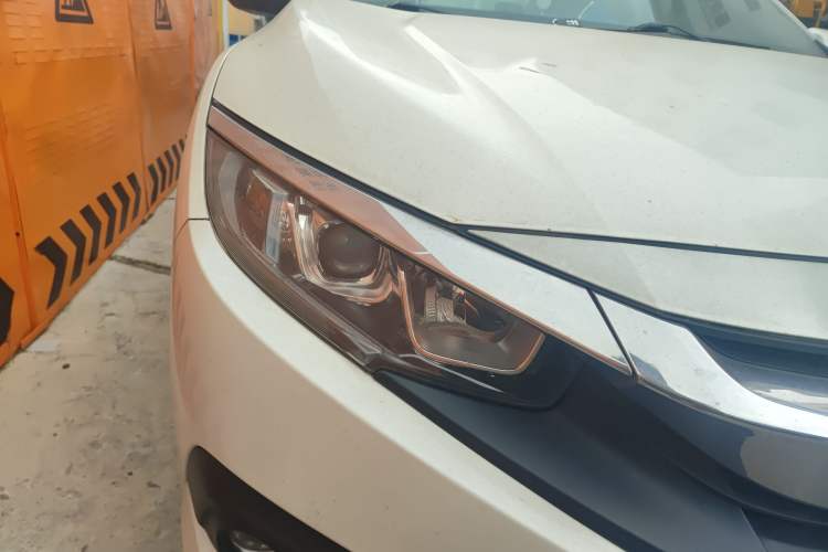 Used Honda Civic 2016 220TURBO CVT Luxury Edition
