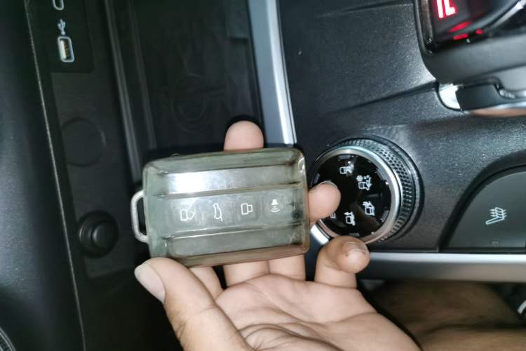 Used Tank 300 2021 City Edition 2.0T—Truly Stylish Vehicle Key