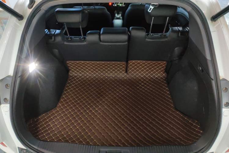 Used Honda XR-V 2021 220TURBO CVT Luxury Edition Trunk