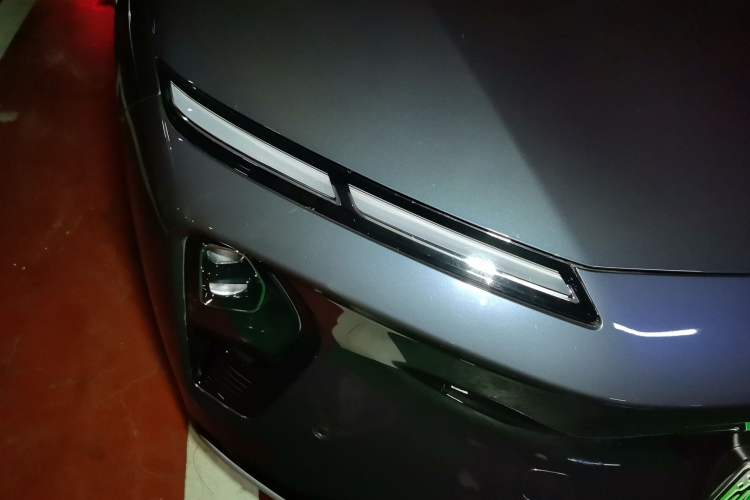Used Nio ET9 2025 100kWh First-Edition Limited Edition Right Front Headlight