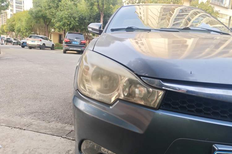 Used Soueast V3 Lingyue 2010 Revised Version 1.5L Manual Luxury Edition Right Front Headlight