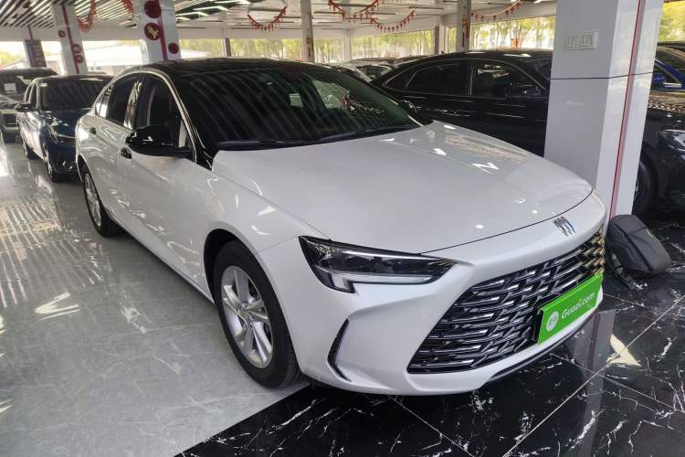 Used Buick Regal 2024 Revised 25T Ultra-Comfort Edition Front Right 45 Deg