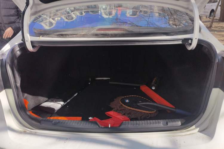 Used Kia K3 2013 1.6L Manual GL
