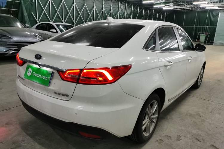 Used Ford Escort 2019 Revised Version 1.5L Automatic Enjoyment Type China VI Standard Rear Right 45 Deg