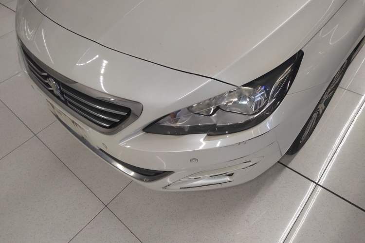 Used Peugeot 408 2015 1.2T Automatic Luxury Edition Left Front Headlight
