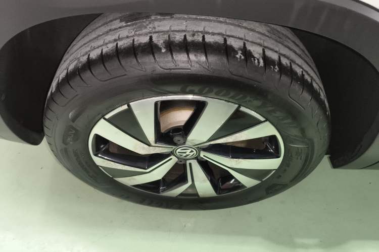 Used Volkswagen Tayron 2019 330TSI Two-Wheel-Drive Luxury Version China V Emission Standard
