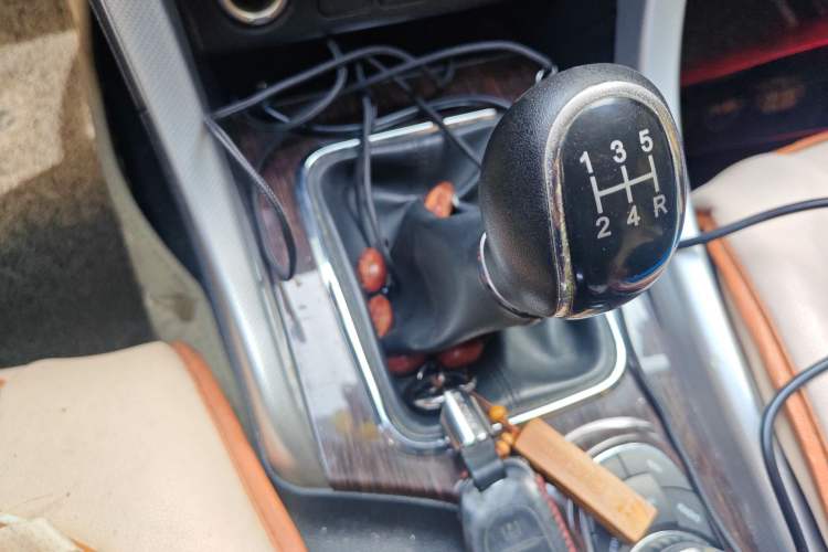 Used HYOSOW S3 2016 S3L 1.5L Manual Prestige Edition
