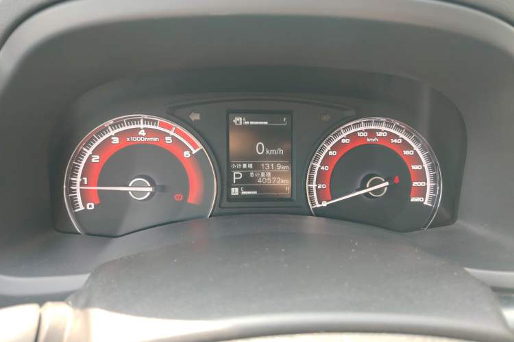 Used Isuzu D-MAX 2022 2.5T Four-Wheel Drive Automatic Diesel Ultra-Luxury Edition JE4D25Q6A
