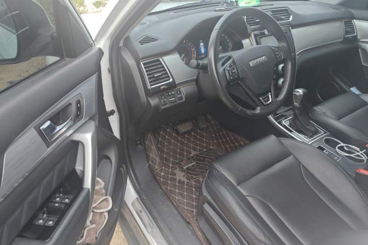 Used Haval H2 2016 Red-Label 1.5T Automatic Two-Wheel Drive Luxury Model Driver Seat