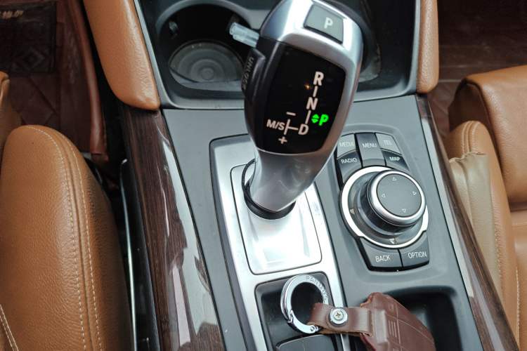 Used BMW X6 2014 xDrive35i Sport model
