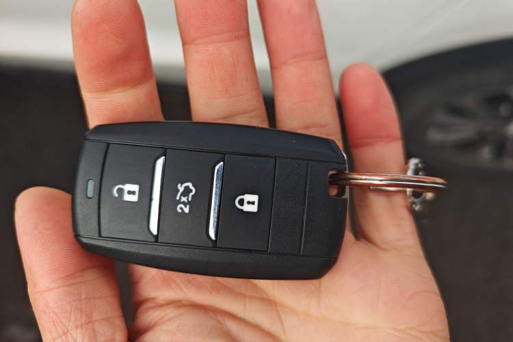 Used Changan Lingxuan 2017 1.6L Manual Elite Model
