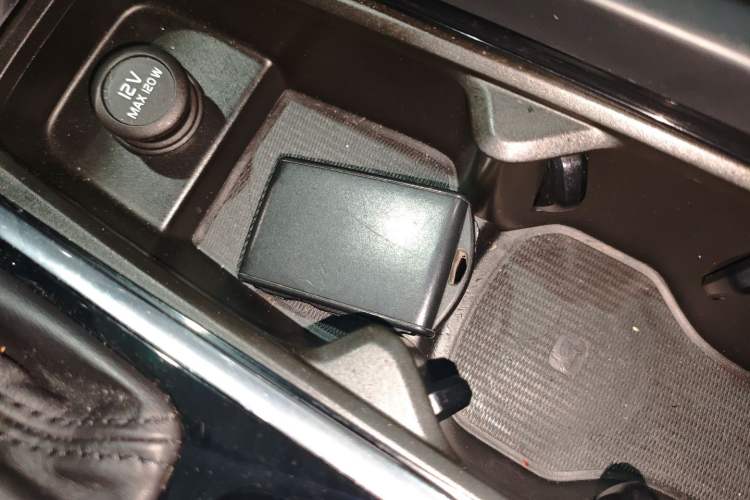 Used Volvo XC60 2019 T5 4x4 Zhiyuan Edition China VI Standard Vehicle Key