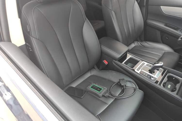 Used BYD Song MAX New Energy 2019 DM 1.5T Smart Connect Advanced 7-Seater China VI Standard Right Front Seat