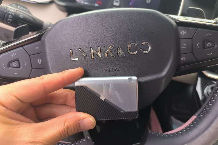 Used Lynk & Co 06 2021 1.5T Shero Pink Special Edition Vehicle Key