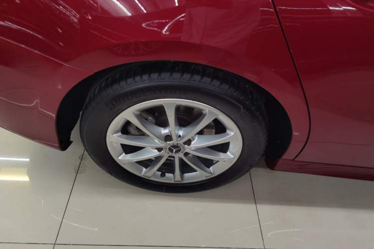 Used Mercedes-Benz A-Class 2021 A 200 L Sport Sedan Fashion Model
