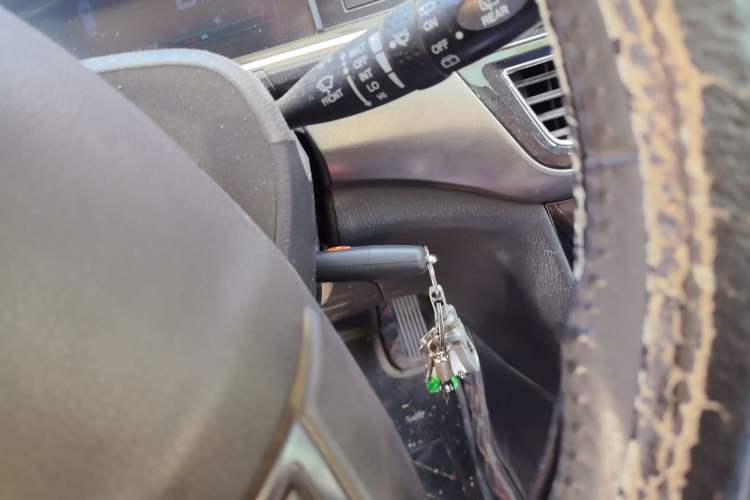 Used CHANGAN KAICHENG Oushang A600 2016 1.5L Manual Luxury 7-Seater Vehicle Key