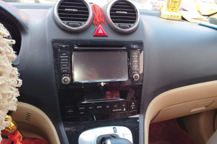 Used Haval H6 2012 2.4L Automatic Two-Wheel Drive Prestige Version