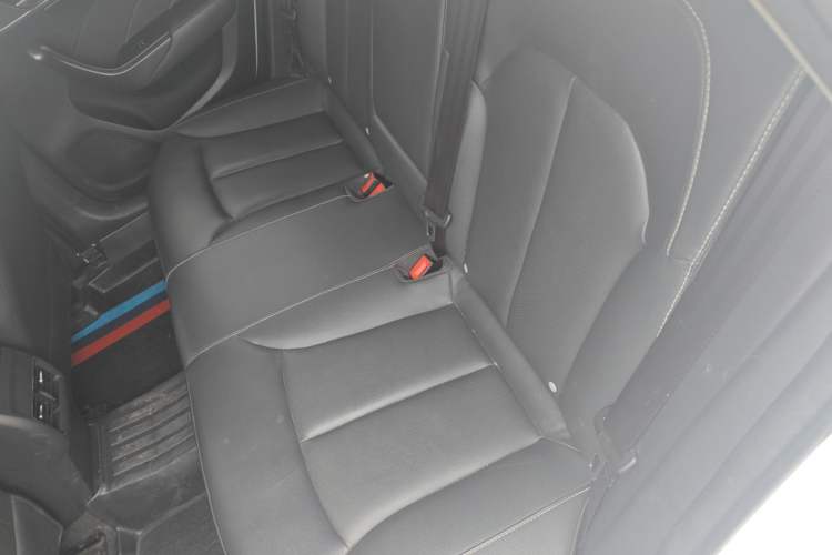 Used Roewe i6 2020 PLUS 1.6L CVT 4G Connected Glory Flagship Edition Left Rear Seat