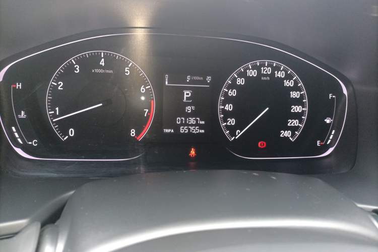 Used Honda Accord 2018 260TURBO Elite Edition China V Odometer Close Up