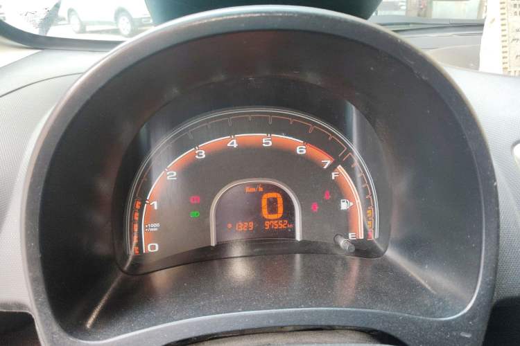 Used Chery QQ 2013 1.0L Manual Happy Edition
