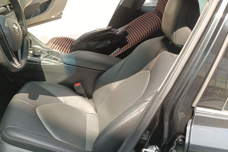 Used Toyota Camry 2021 2.0G Luxury Edition Left Front Seat