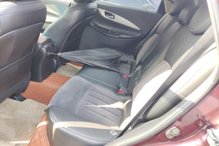 Used Infiniti QX50 2015 2.5L Comfort Edition