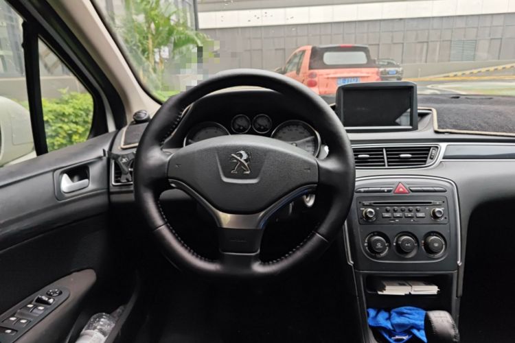 Used Peugeot 308 2014 Enjoy Edition Classic 1.6L Manual YouShang Model Steering Wheel