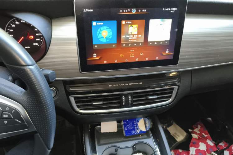 Used BYD Song MAX New Energy 2019 DM 1.5T Smart Connect Advanced 7-Seater China VI Standard Audio And AC Panel