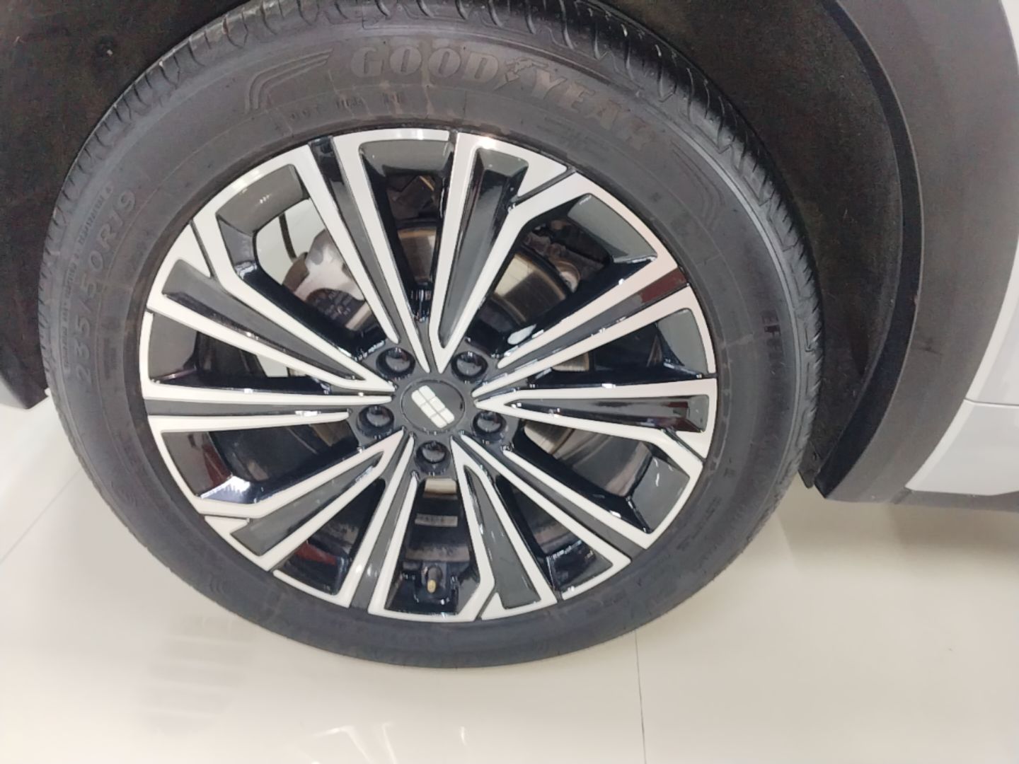 Geely Galaxy Xingjian 7 EM-i 2026 Model 135km Starship Version — снимка 11