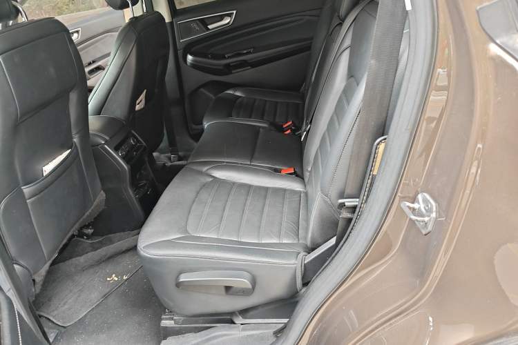 Used Ford Edge 2018 EcoBoost 245 Two-Wheel-Drive Titanium 7-Seater China V Standard Left Rear Seat