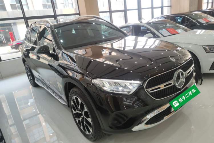 Used Mercedes-Benz GLC 2025 Refresh GLC 260 L 4MATIC Dynamic Edition Front Right 45 Deg